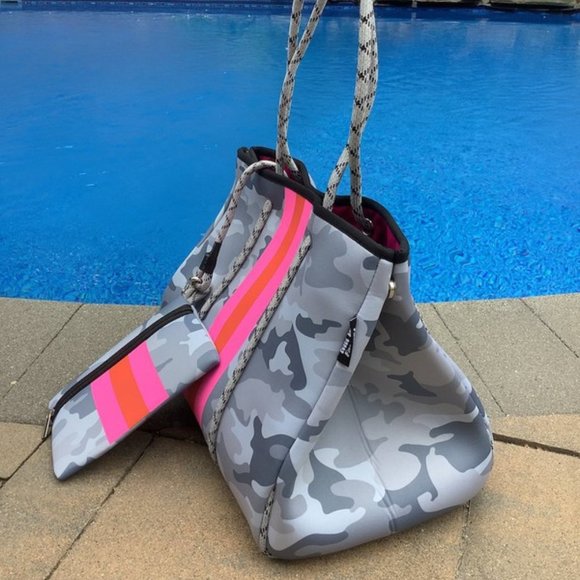 Grey Camo w/ Orange & Pink Stripe Neoprene Tote Bag - Picture 3 of 4